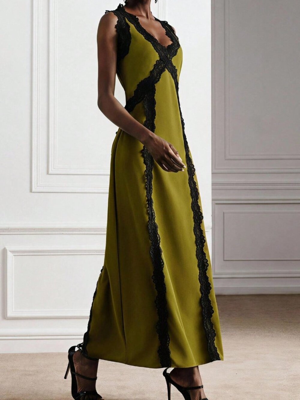 Mustard Yellow Elegant Women's Contrast Lace A-Line Maxi Dress - Picture 3 of 6